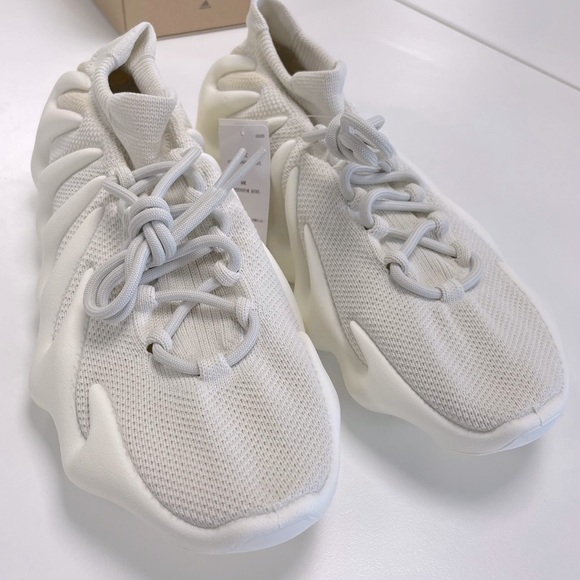 Brand new yeezy 450 cloud white